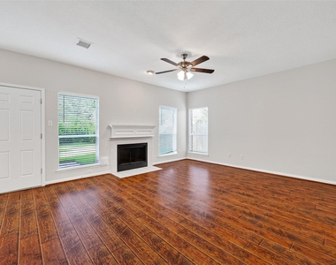 4539 Springfield Lakes Street - Photo Thumbnail 14