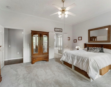 74 Shannon Green Court - Photo Thumbnail 12