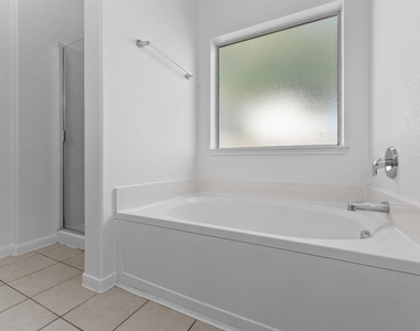 4423 Garden Ridge Court - Photo Thumbnail 17