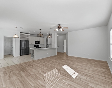 4423 Garden Ridge Court - Photo Thumbnail 6