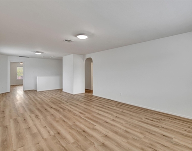 4423 Garden Ridge Court - Photo Thumbnail 21