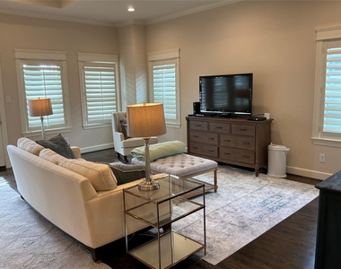 922 Alexander Street - Photo Thumbnail 28