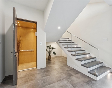 2610 Westgrove Lane - Photo Thumbnail 3