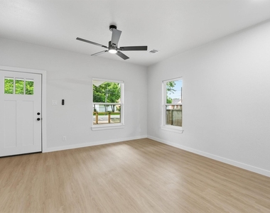 2710 Gano Street - Photo Thumbnail 6