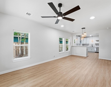 2710 Gano Street - Photo Thumbnail 4
