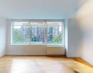 808 Columbus Ave - Photo Thumbnail 1