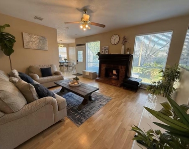 3310 Bluebonnet Meadows Lane - Photo Thumbnail 2