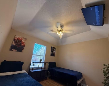 3310 Bluebonnet Meadows Lane - Photo Thumbnail 16