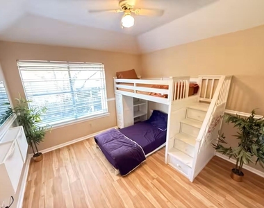 3310 Bluebonnet Meadows Lane - Photo Thumbnail 15