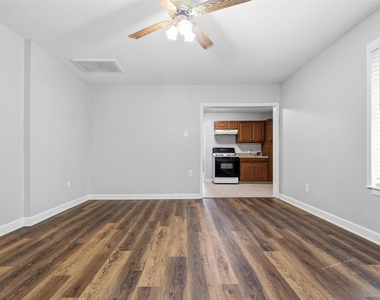 3615 Alberta Street - Photo Thumbnail 6