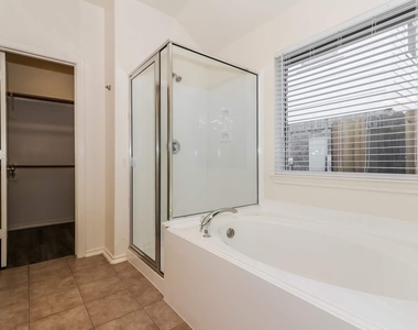 5114 Forest Sage Lane - Photo Thumbnail 10