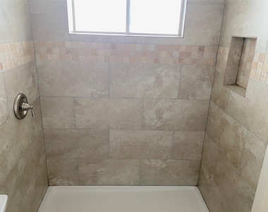 10122 Shadow Wood Drive - Photo Thumbnail 14
