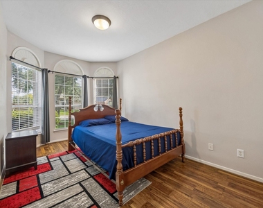 21702 Cozy Hollow Lane - Photo Thumbnail 11
