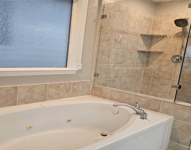 1719 Stacy Crest - Photo Thumbnail 17
