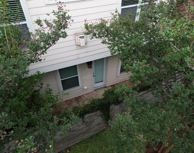 1719 Stacy Crest - Photo Thumbnail 28