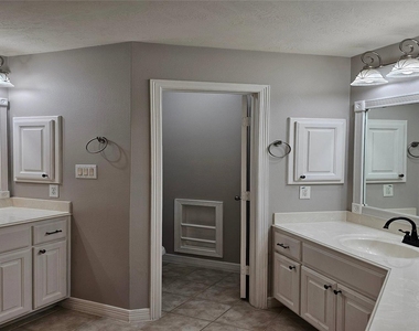 1719 Stacy Crest - Photo Thumbnail 16