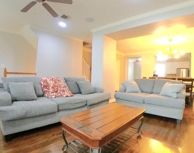 1719 Stacy Crest - Photo Thumbnail 15