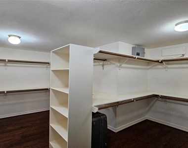 1719 Stacy Crest - Photo Thumbnail 19