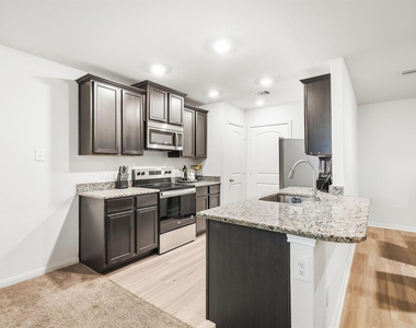 10619 Lost Maples Drive - Photo Thumbnail 9