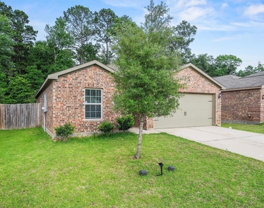 10619 Lost Maples Drive - Photo Thumbnail 2