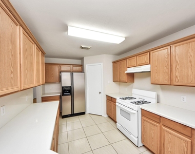 12426 Magnolia Canyon - Photo Thumbnail 17