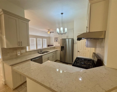 7815 Log Hollow Drive - Photo Thumbnail 4