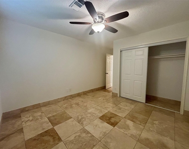 7815 Log Hollow Drive - Photo Thumbnail 13