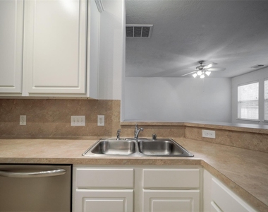 146 Silver Penny Drive - Photo Thumbnail 15