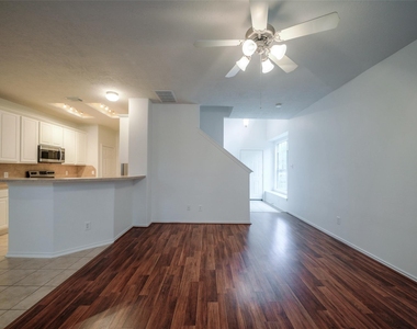 146 Silver Penny Drive - Photo Thumbnail 8