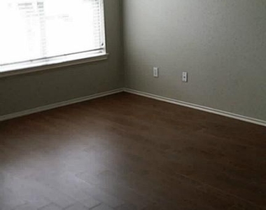 46 Wineberry Place - Photo Thumbnail 3