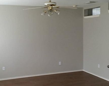 46 Wineberry Place - Photo Thumbnail 8
