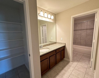 24926 Clearwater Willow Trace Trace - Photo Thumbnail 14