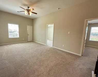 24926 Clearwater Willow Trace Trace - Photo Thumbnail 18