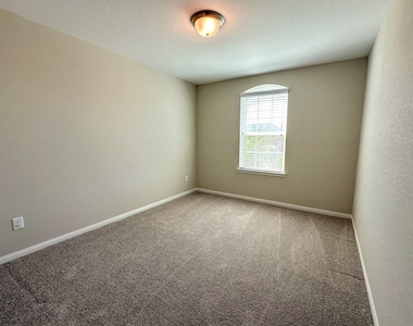24926 Clearwater Willow Trace Trace - Photo Thumbnail 4
