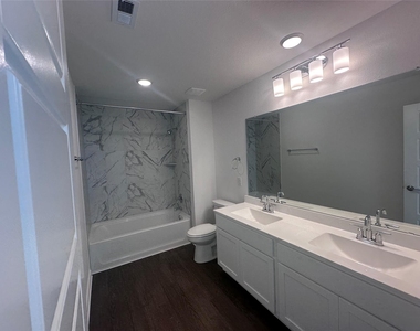 32511 Midsummer Drive - Photo Thumbnail 7