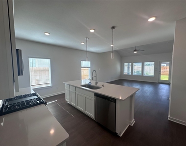 32511 Midsummer Drive - Photo Thumbnail 3
