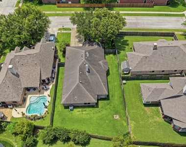 321 Preston Lane - Photo Thumbnail 32