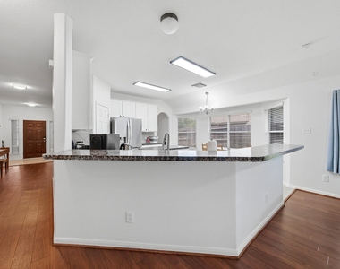 321 Preston Lane - Photo Thumbnail 13
