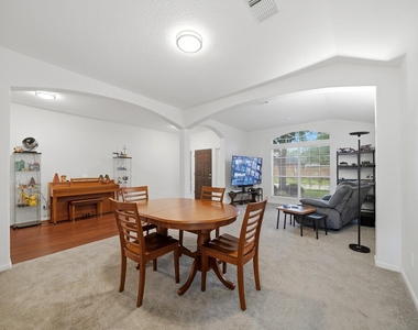 321 Preston Lane - Photo Thumbnail 9