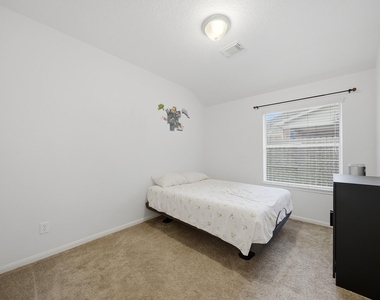 321 Preston Lane - Photo Thumbnail 21