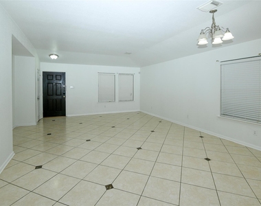 2615 Bisontine Street - Photo Thumbnail 2