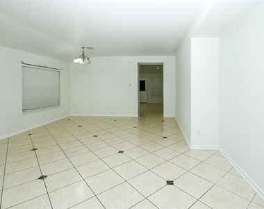 2615 Bisontine Street - Photo Thumbnail 7