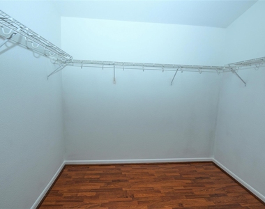2615 Bisontine Street - Photo Thumbnail 13