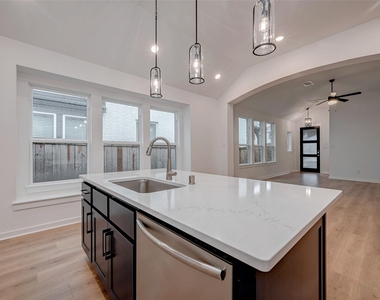 11430 Gossamer Wing Lane - Photo Thumbnail 7