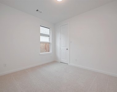 11430 Gossamer Wing Lane - Photo Thumbnail 14