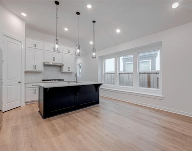 11430 Gossamer Wing Lane - Photo Thumbnail 2