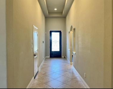 3323 Chandler Hollow Lane - Photo Thumbnail 2