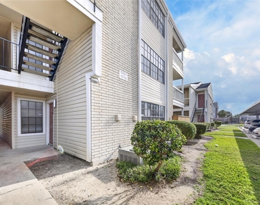 2750 Holly Hall Street - Photo Thumbnail 17