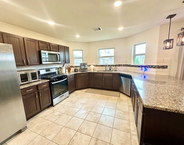 25323 Queens Causeway Lane - Photo Thumbnail 5
