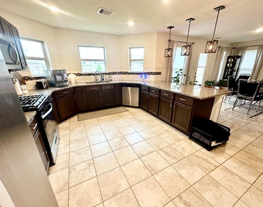 25323 Queens Causeway Lane - Photo Thumbnail 7